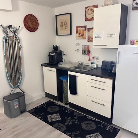 Gaestehaus Uezel Friedrichshafen Bagian luar foto