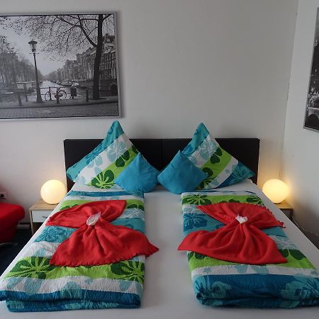 Gaestehaus Uezel Friedrichshafen Bagian luar foto