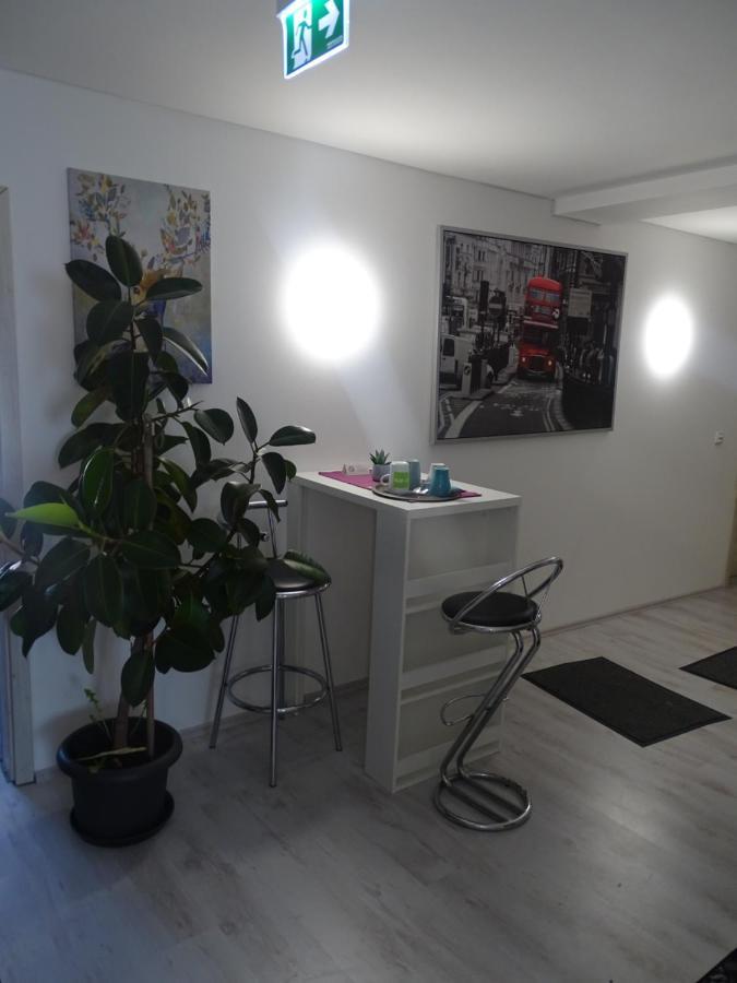 Gaestehaus Uezel Friedrichshafen Bagian luar foto