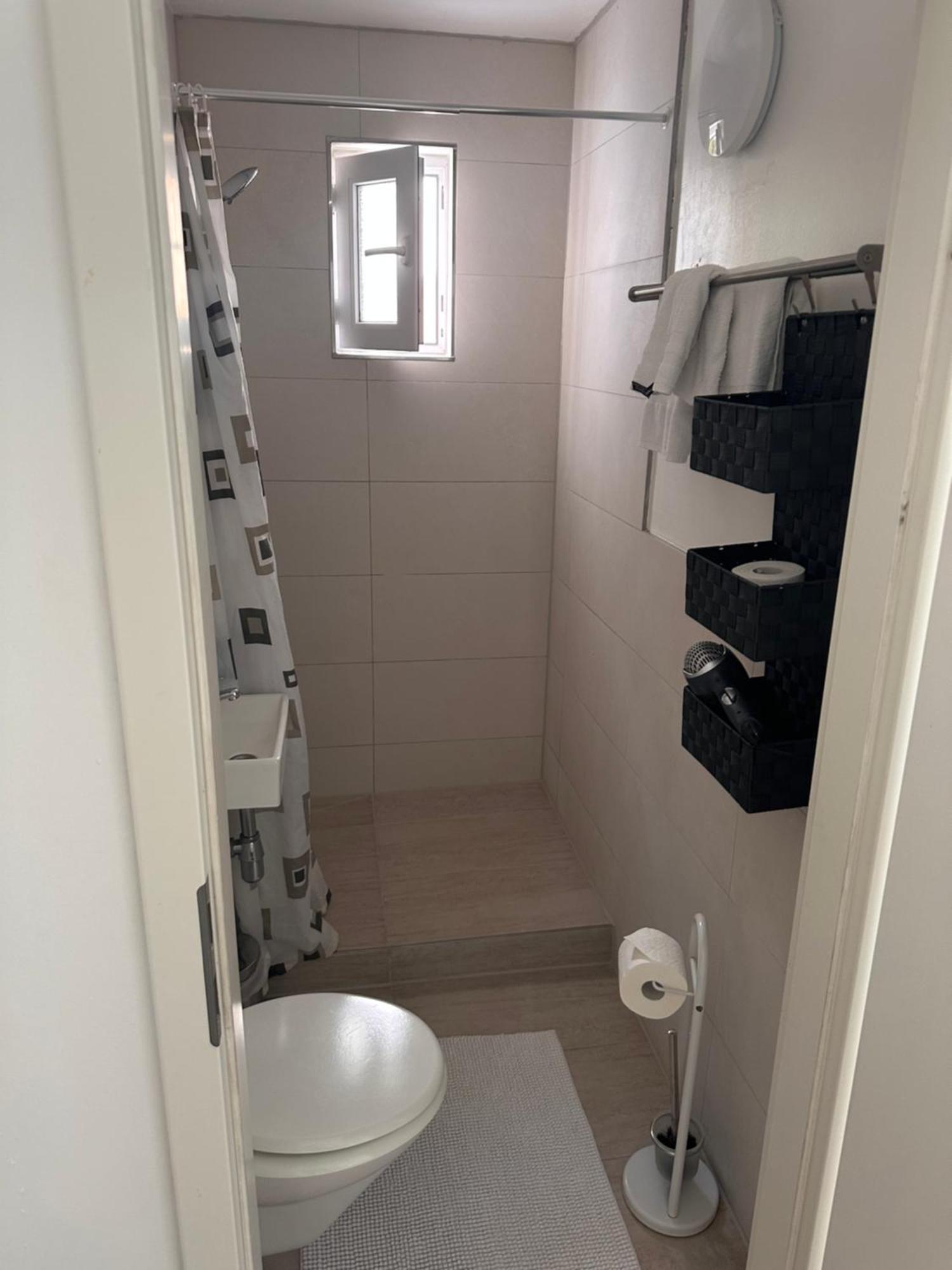 Gaestehaus Uezel Friedrichshafen Bagian luar foto