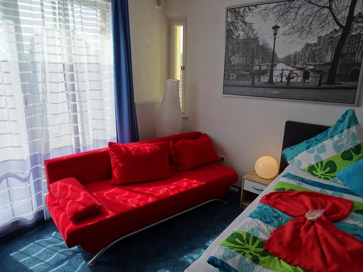 Gaestehaus Uezel Friedrichshafen Bagian luar foto