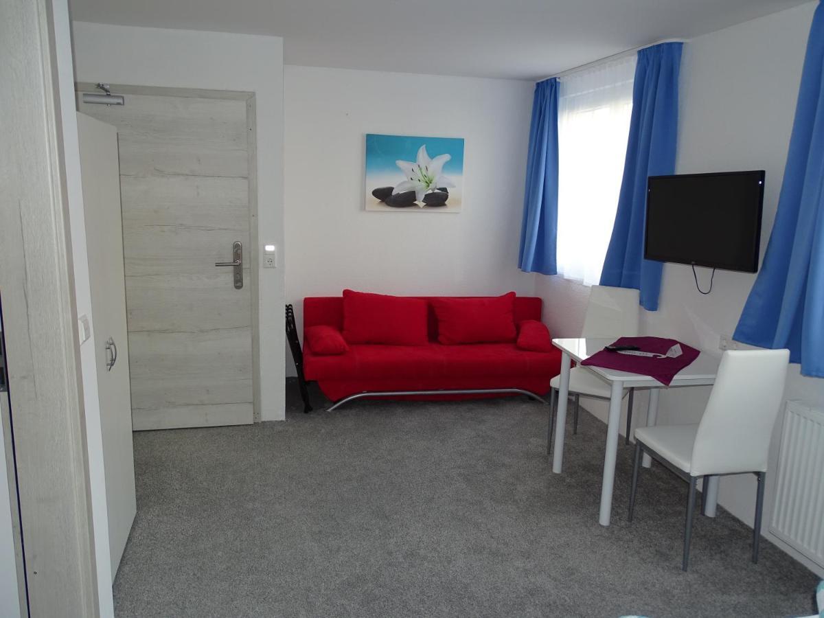 Gaestehaus Uezel Friedrichshafen Bagian luar foto